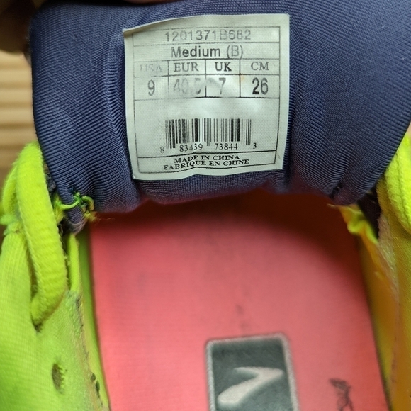 Brooks Glycerin 11 Womens Shoes Sneakers Sz 9 Neon Yellow Running 1201371B682 - Picture 10 of 11